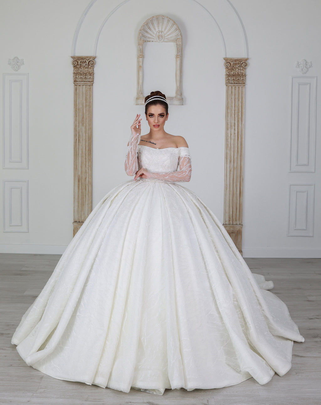Azze Crystal Ballgown