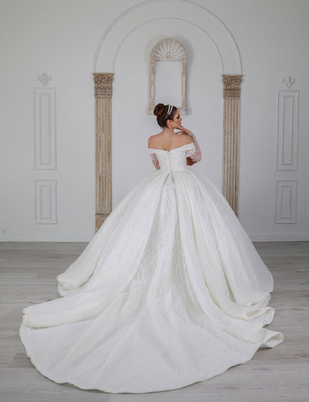 Azze Crystal Ballgown